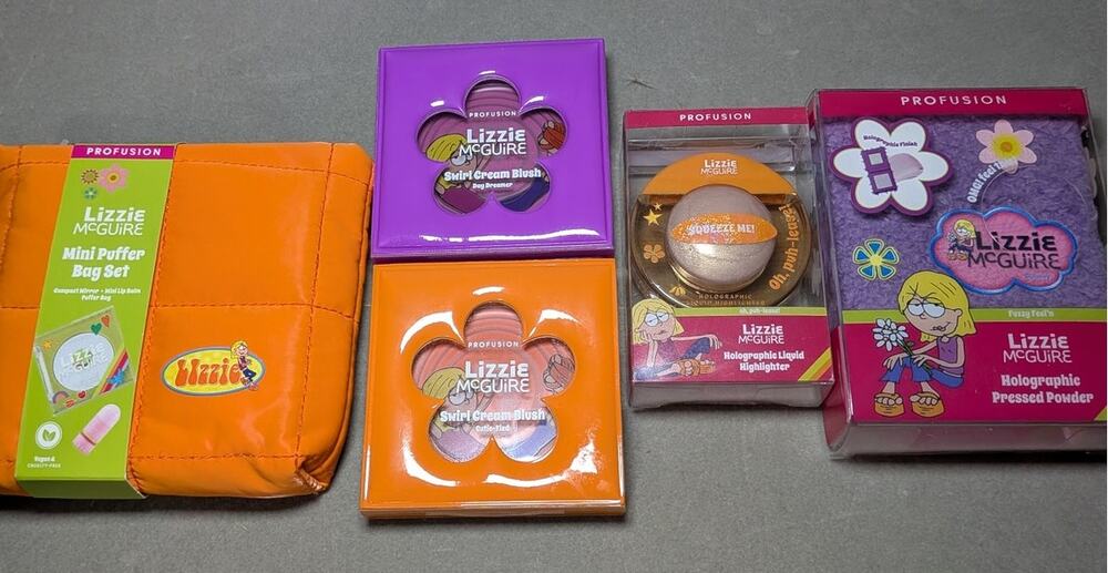 New Profusion x Disney Lizzie McGuire Makeup Lot 5 PC Set Puffer Bag Blush Y2K